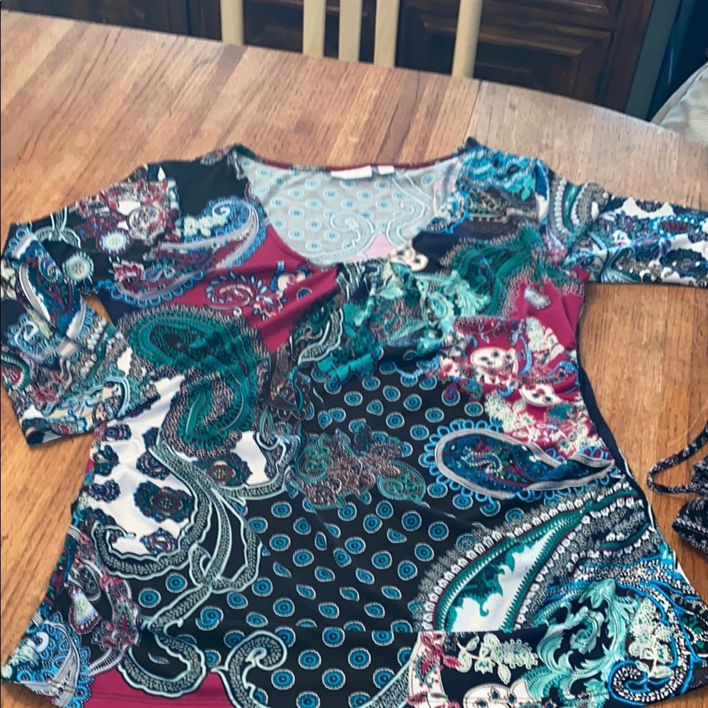 Multicolored Rounded Neckline 3/4 Sleeve Blouse